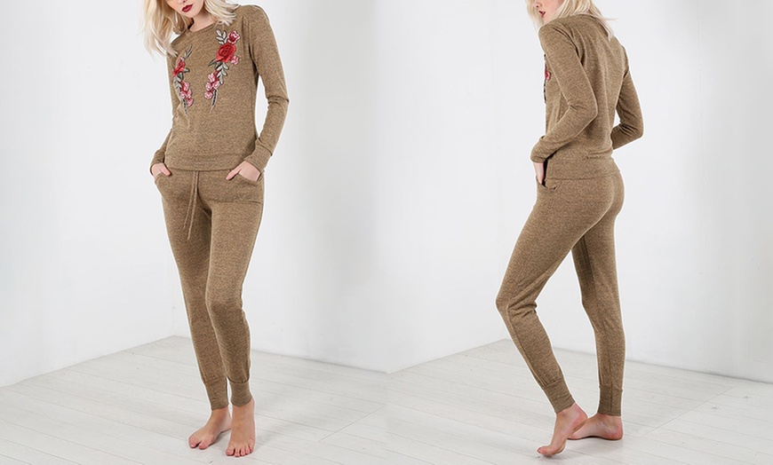 Image 2: Floral Embroidery Tracksuit