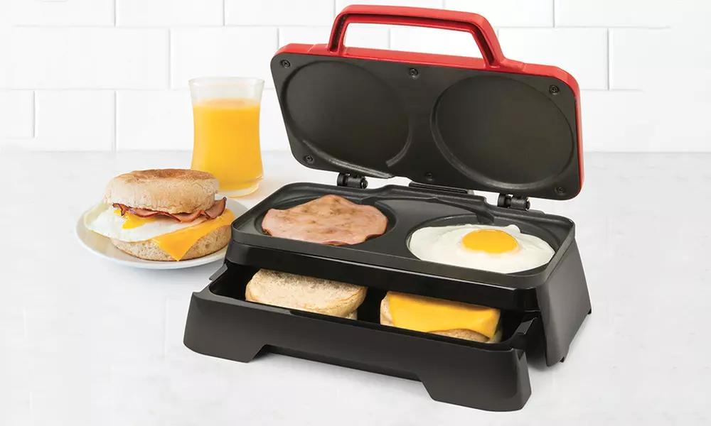 Nostalgia BS20RD Breakfast Sandwich Maker - Primary Image