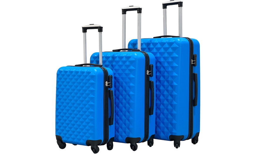 Image 2: Three-Piece Luggage Set