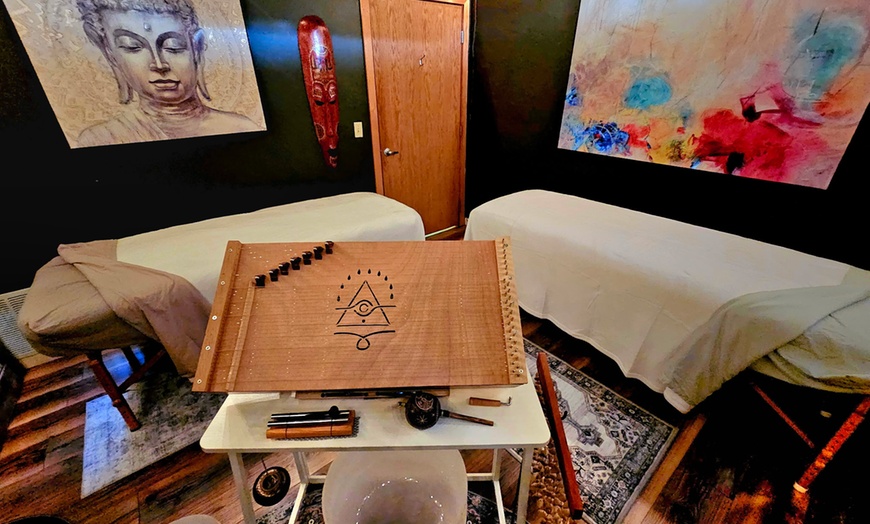 Image 3: 60 or 90-Minute Couples Swedish Massage with Optional Sound Therapy 