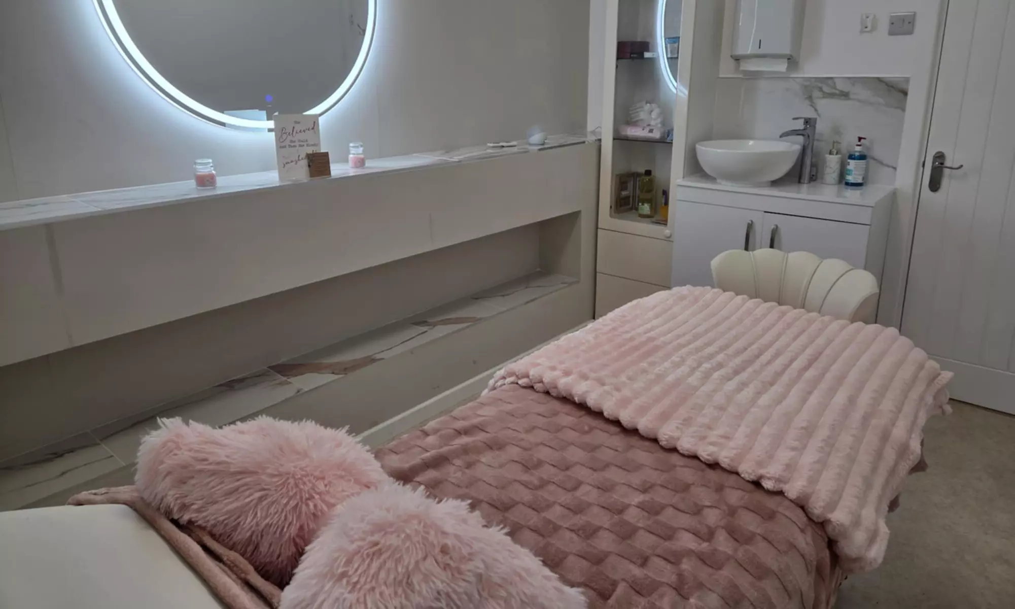 30 or 60-Minute Choice of Massage