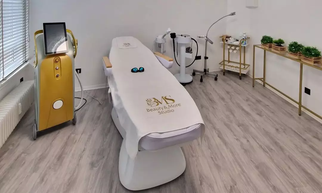 Straffe Haut: Fettverbrennung-Behandlung mit dem M-Slim Gerät