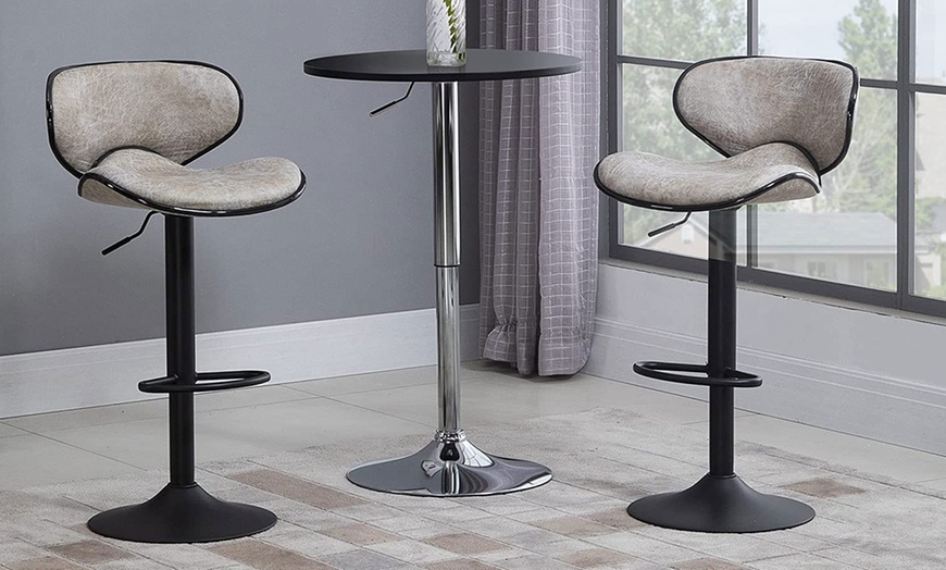 Image 15: HomCom Set of Two Bar Stools