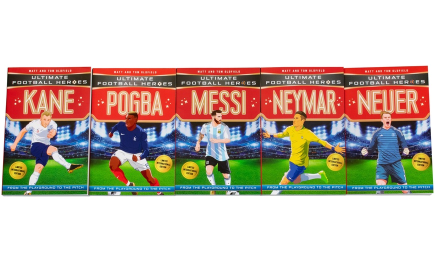 Image 3: Ultimate Football Heroes Book Set