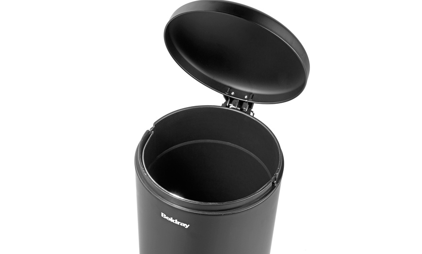 Image 3: 30-Litre Kitchen Bin