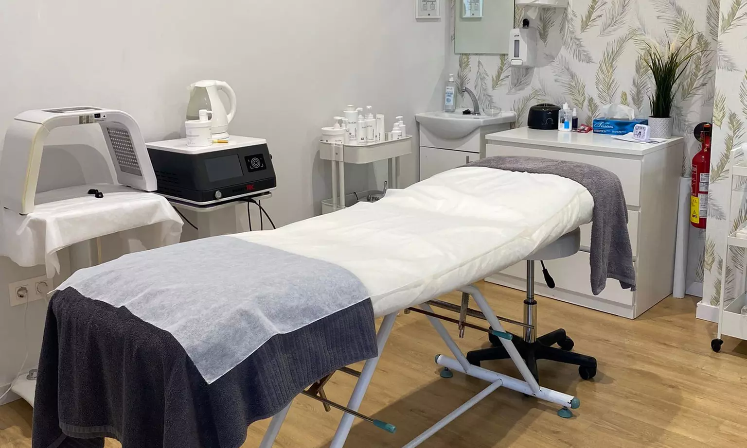 Limpieza facial con microdermoabrasión, masaje y opción a extras