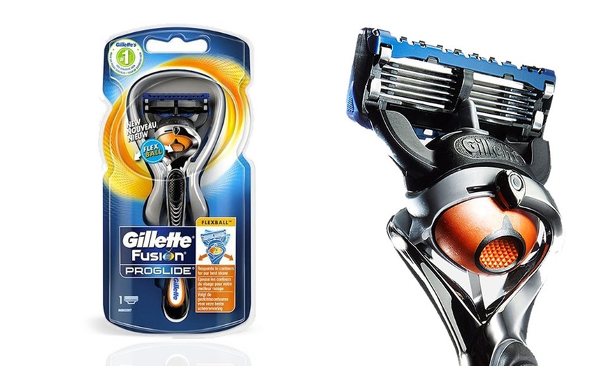 Image 2: Gillette Razor