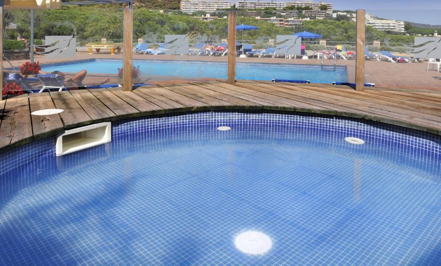 Image 7: Costa Brava : chambre double en demi-pension