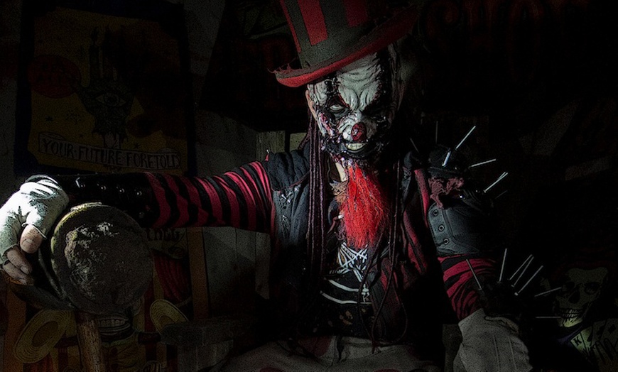 Image 2: High-Intensity Haunted House Experience Near Chicago 
