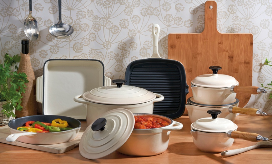 Image 18: Cooks Professional Cast Iron Set