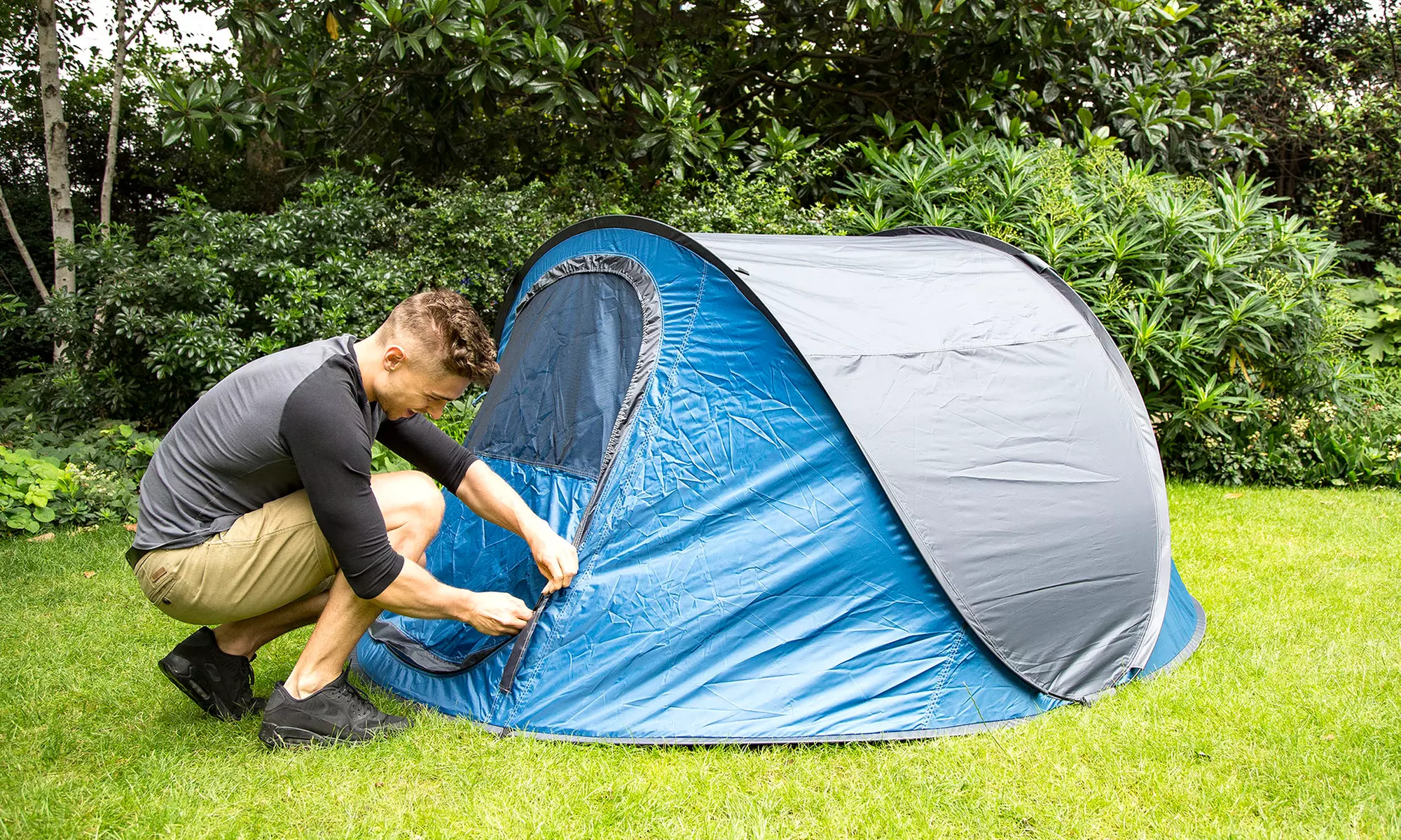 Pop-Up-Zelt für 2 oder 4 Personen in Blau-Grau - Primary Image