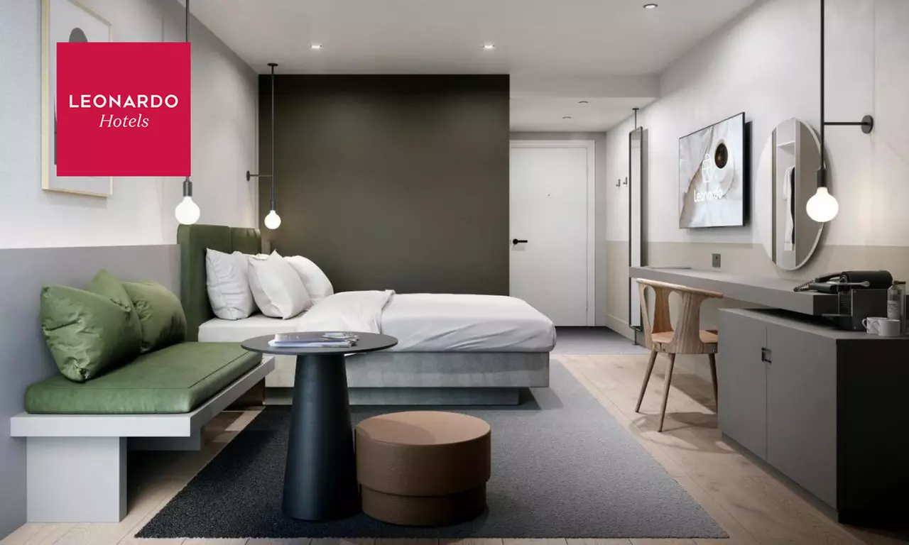 Superior Room for Two with Breakfast and Two Small Bottles of Prosecco