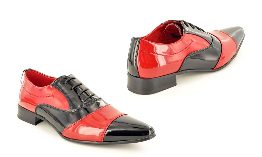 Image 9: Men's Two-Tone Patent Brogues