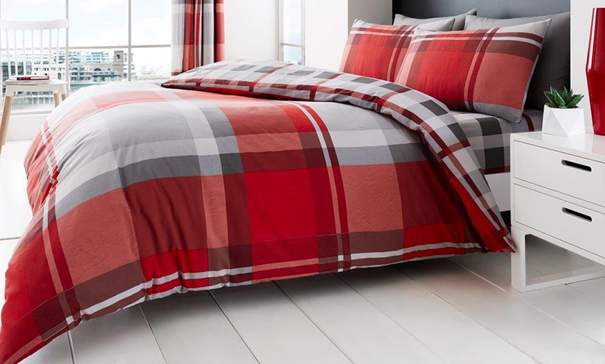 Image 3: Waverly Check Duvet Set
