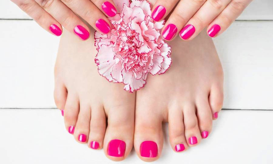 Manicura, pedicura express o dúo semipermanente para manos y pies