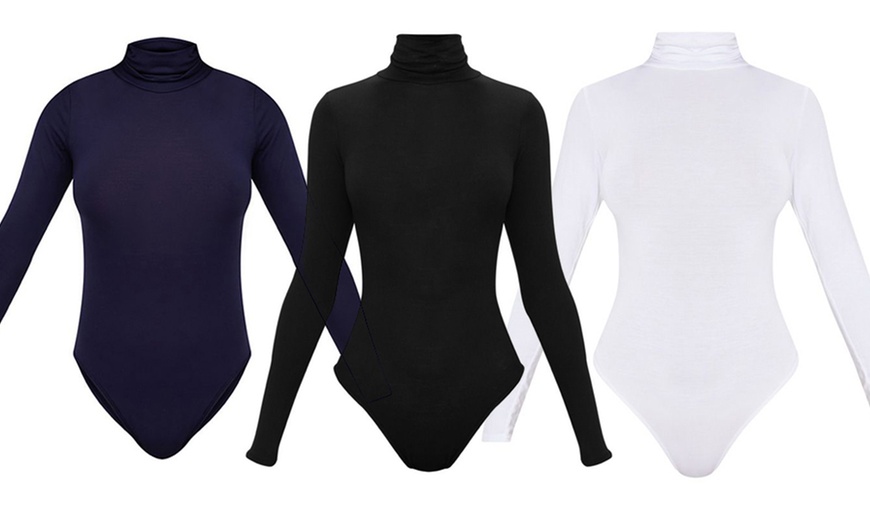 Image 4: Three-Pack of Fleece Bodysuit