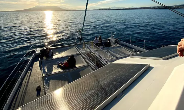 Málaga desde el mar: excursión en catamarán para 2, 4 u 8 personas