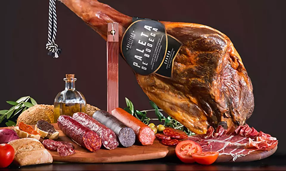 Delizius Deluxe 4er-Pack Iberian Würste optional mit Serrano Vorderschinken und Schinken-Halterung Senior - Primary Image