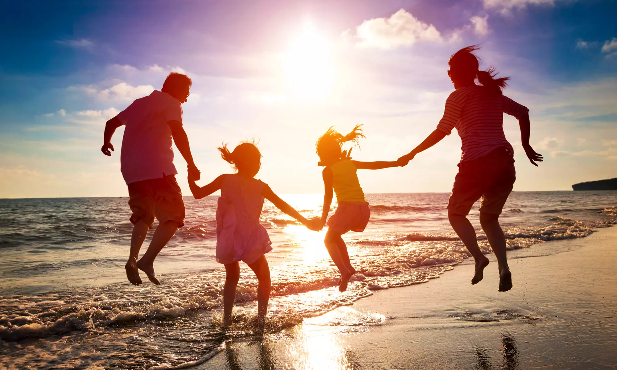 Descuentos de 20€ o 40€ por pasajero para vuelos de ida y vuelta con Vueling Airlines - Second Medium