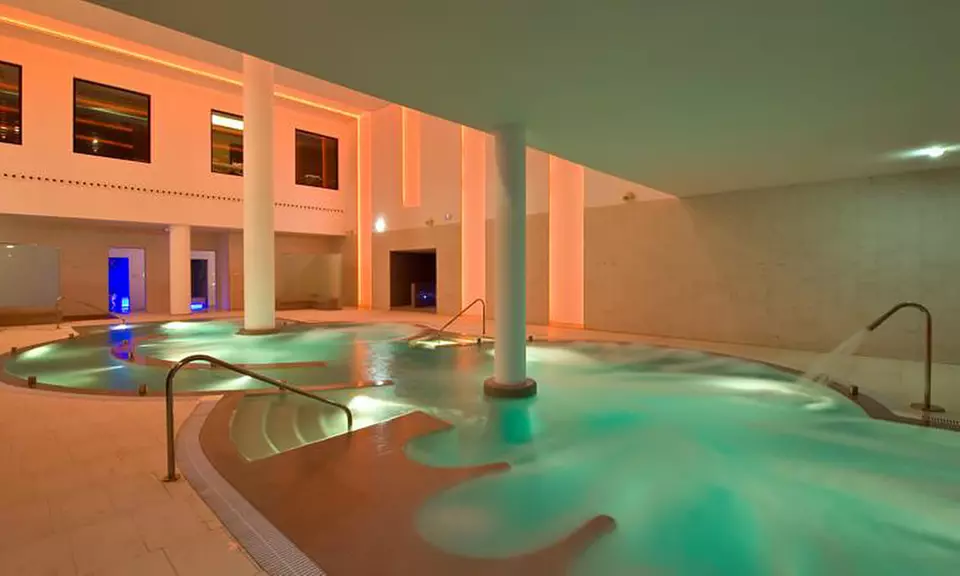 Asturias: 1 o 2 noches con desayuno y circuito termal en hotel 4*