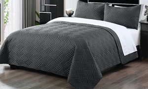 Three-Piece Embossed Comforter Set 