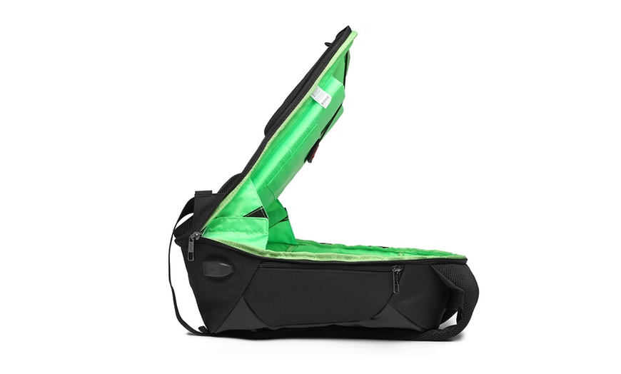 Image 7: 20L Reflective USB Backpack