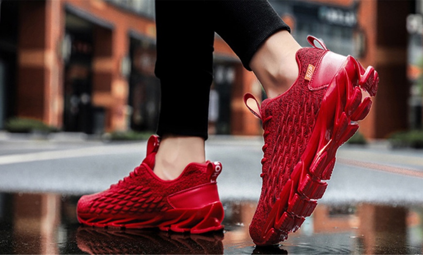 Image 12: Flexible Breathable Athletic Sneakers 