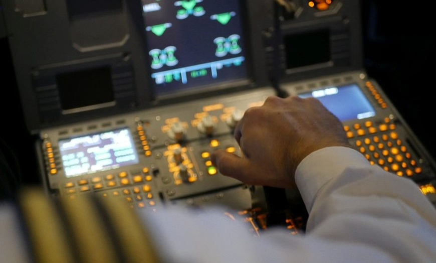 Image 7: Erlebe den Nervenkitzel des Fliegens: Flugerlebnis im Simulator A320