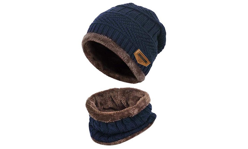 Image 3: Hat and Neck Warmer Set