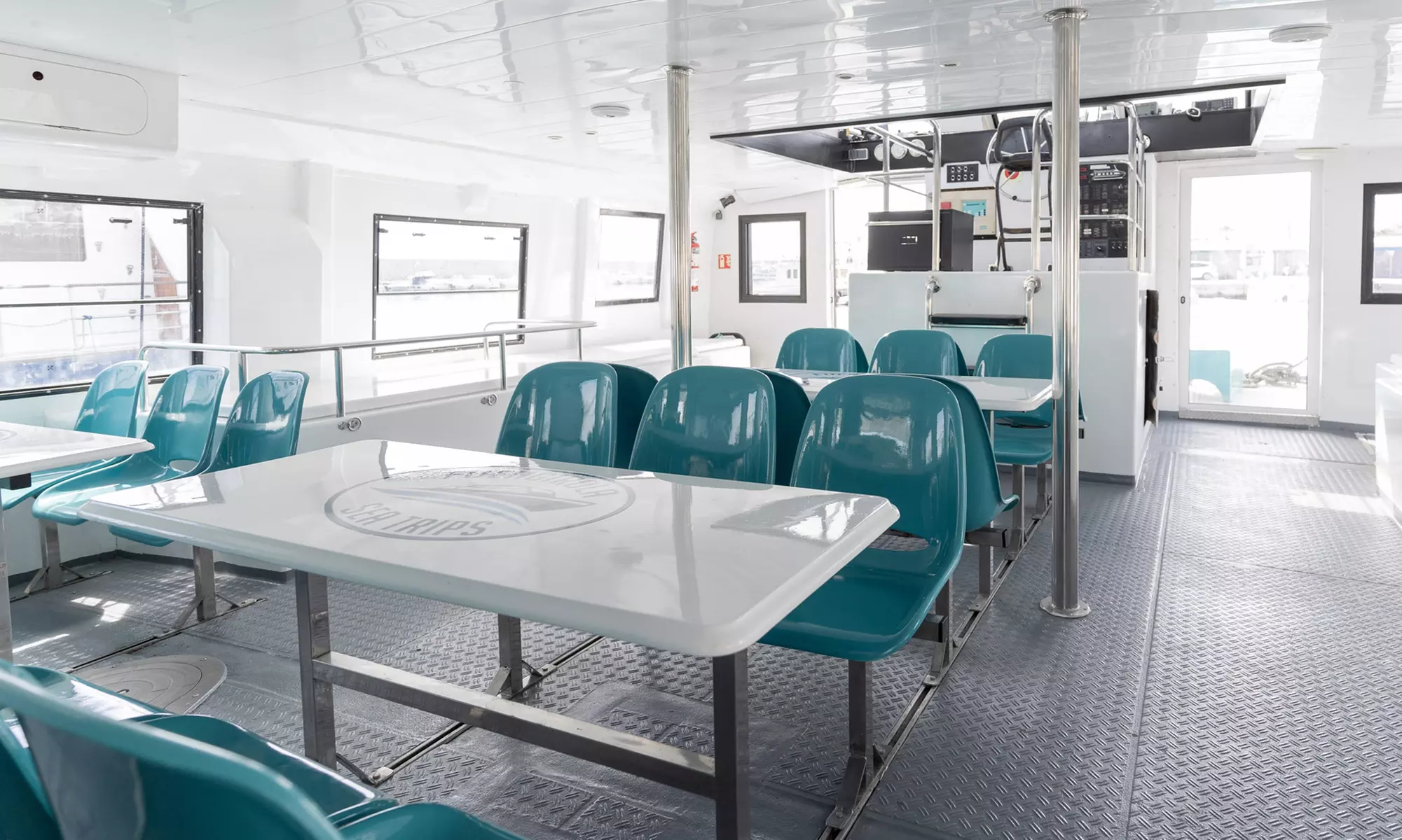 Excursión en catamarán para 2 personas con opción de hasta 3 niños