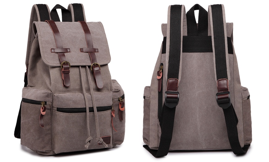 Image 7: 18L Multi-Pocket Travel Backpack 