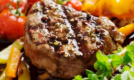 Menu tipico siciliano con dolce e calice di vino per 2 o 4 persone al RistòQua (sconto 58%)