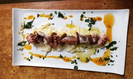 Menu di pesce da 3 o 4 portate con bottiglia di vino per 2 o 4 persone all'Indaco Restaurant (sconto fino a 54%)