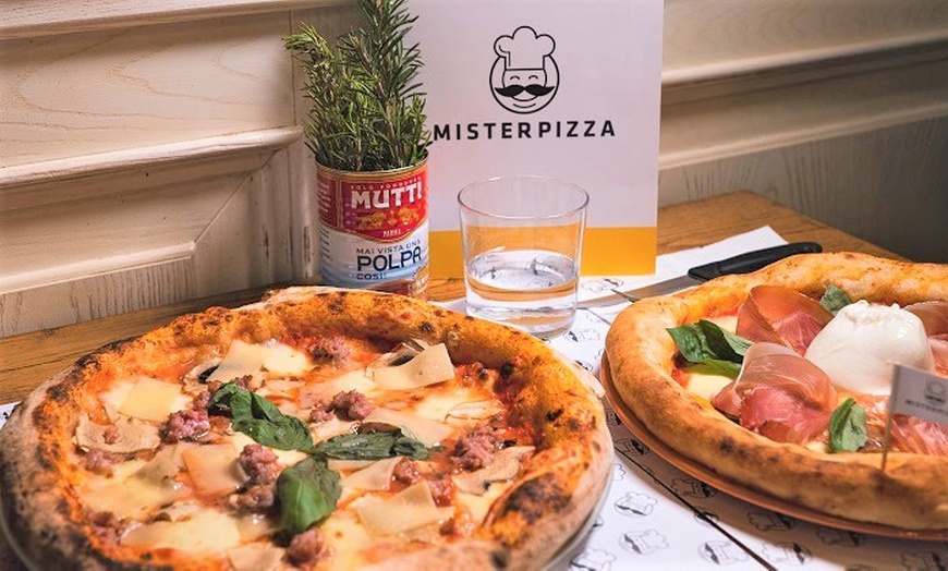 Image 2: ⏰Menu Experience Pizza con birra e dolce da Mister Pizza