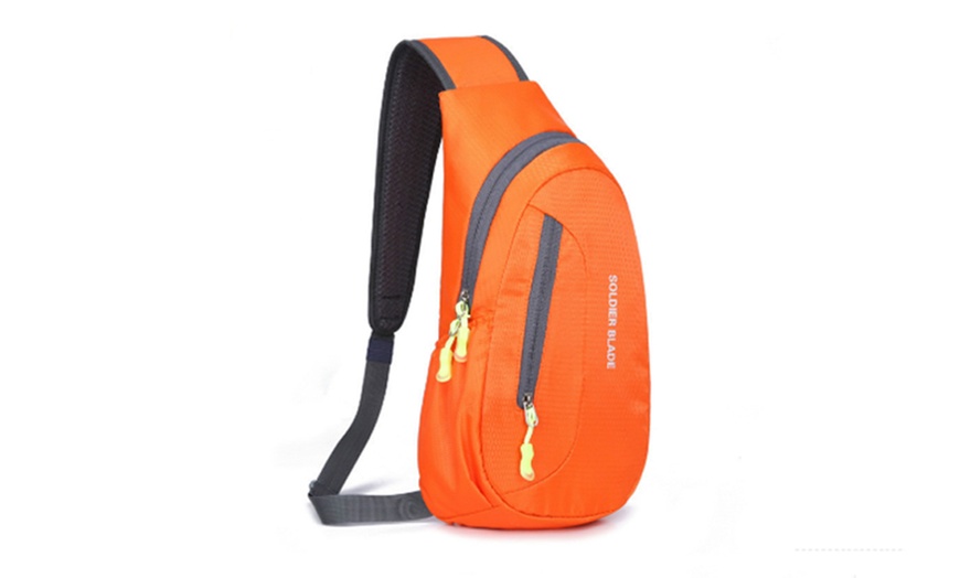 Image 7: Lightweight Crossbody Sling Bag