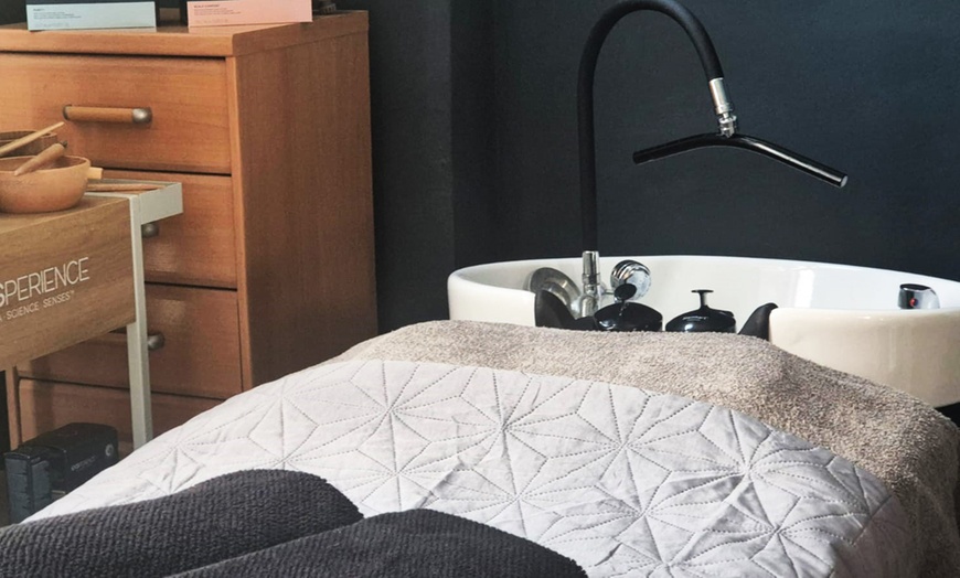 Image 3: Tratamiento de spa capilar a elegir con diagnóstico y masaje para 1