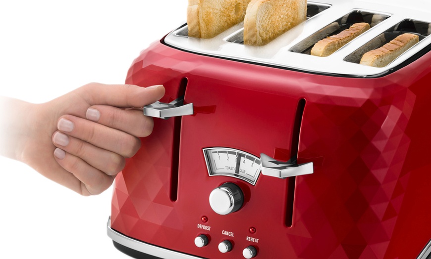 Image 2: DeLonghi Four-Slice Toaster