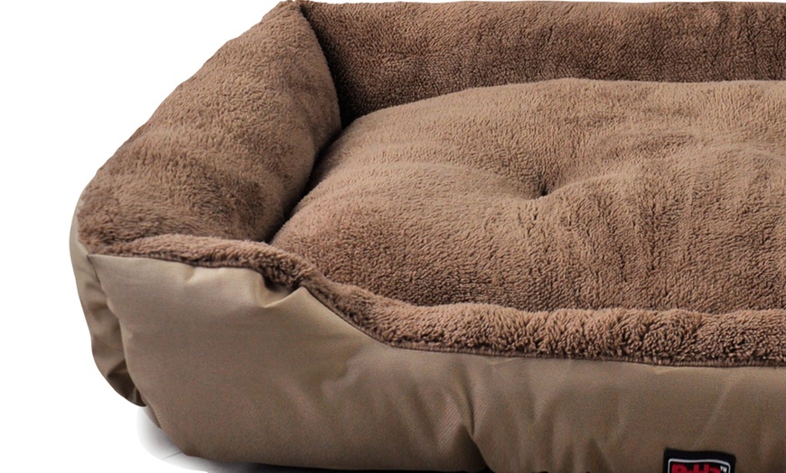 Image 29: Fleece Warm Pet Bed