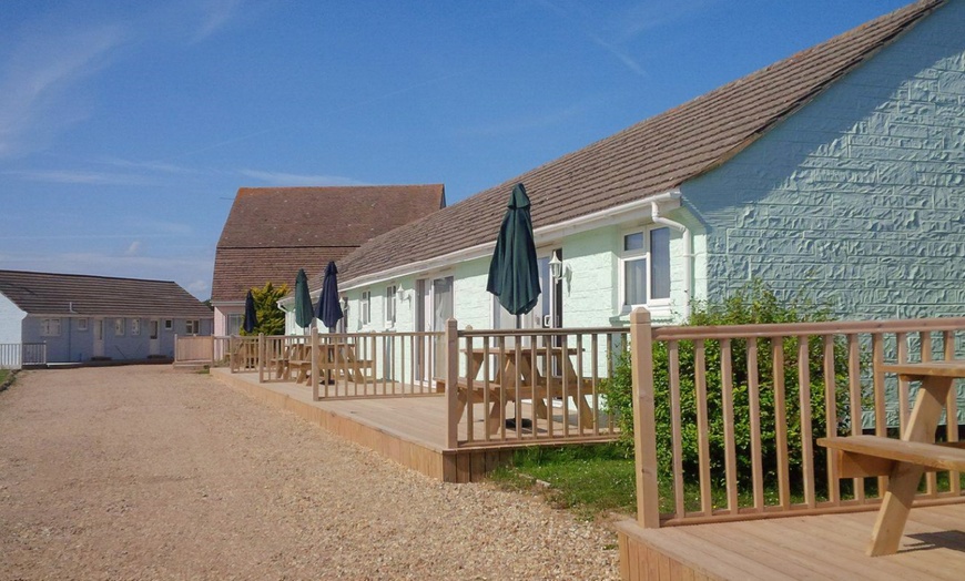 Image 2: Isle of Wight Self-Catering Stay for Four