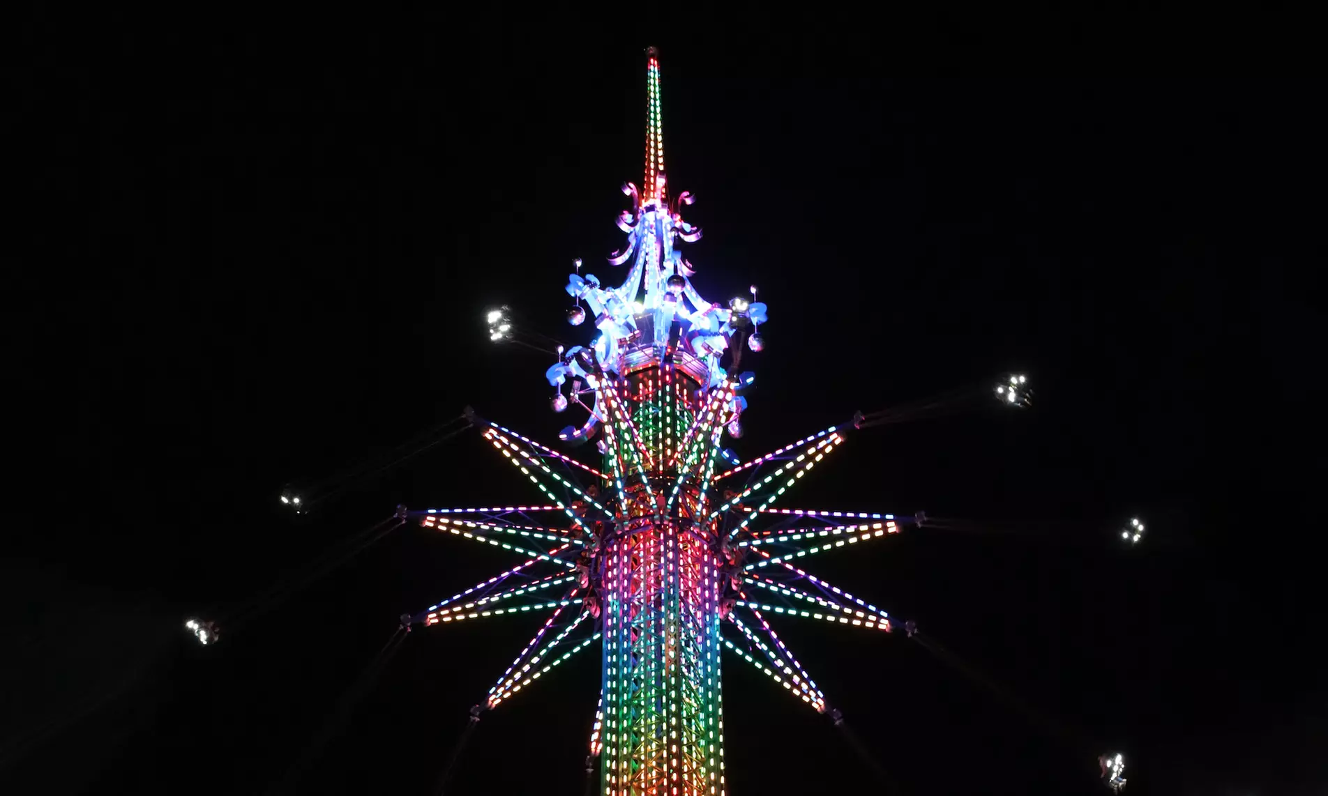 Ready to Hop on the World's Tallest Stand-Alone Swing Ride in Orlando?