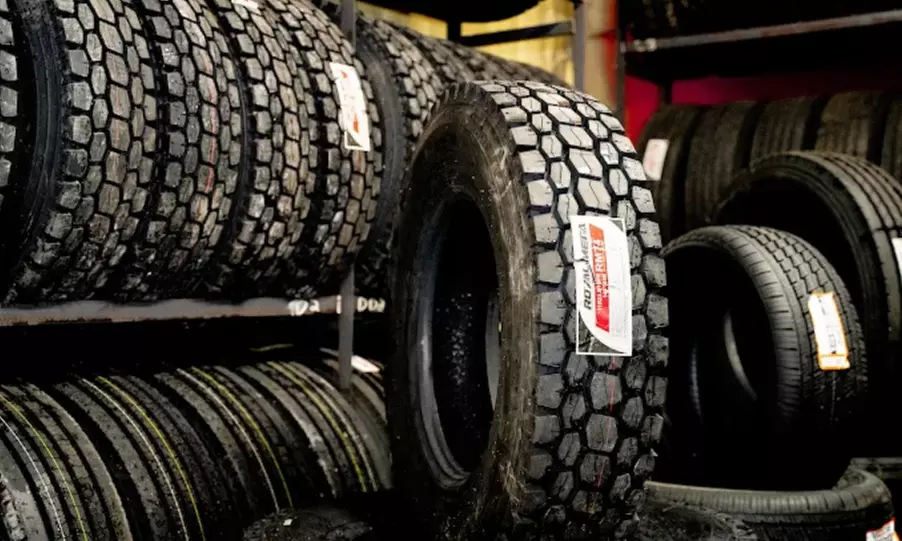 Keep Your Engine Smooth with Synthetic or Conventional Oil Change
