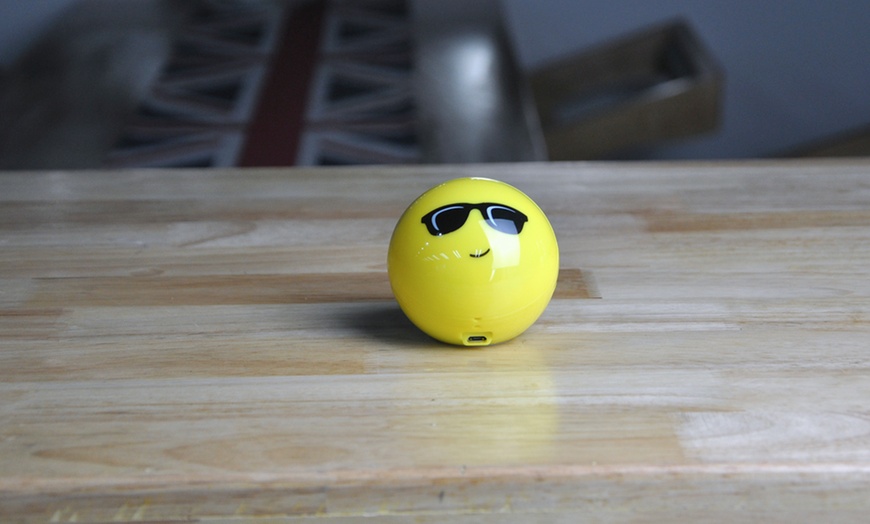 Image 3: Emoji Bluetooth Speaker