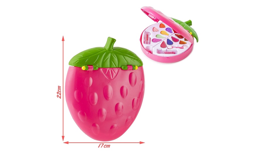 Image 5: Strawberry Compact Makeup Set