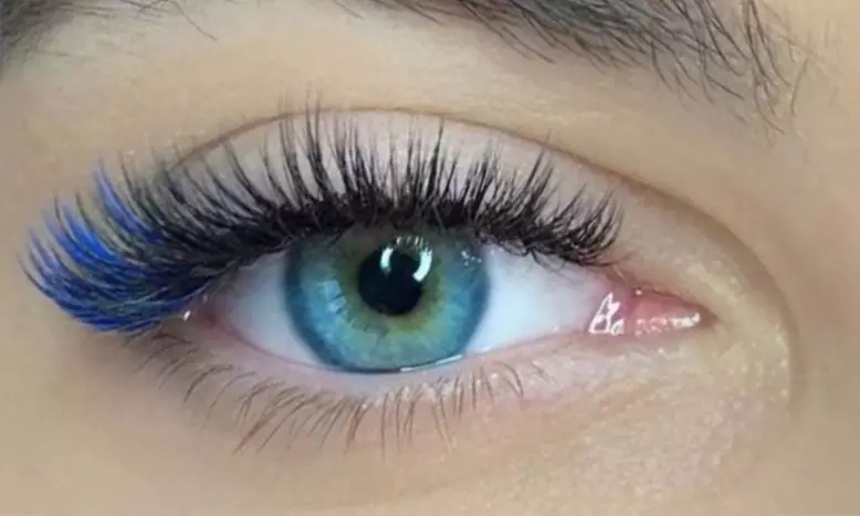 Cils classiques ou rehaussement avec beauté des mains en option