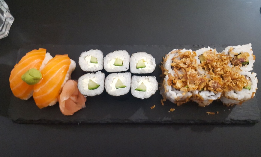 Image 3: Plateau de sushis duo à emporter pour 2