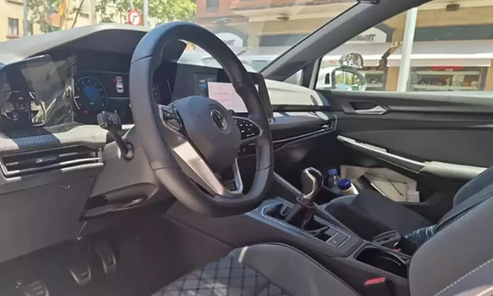 Curso teórico intensivo de conducir con 2 o 4 clases prácticas