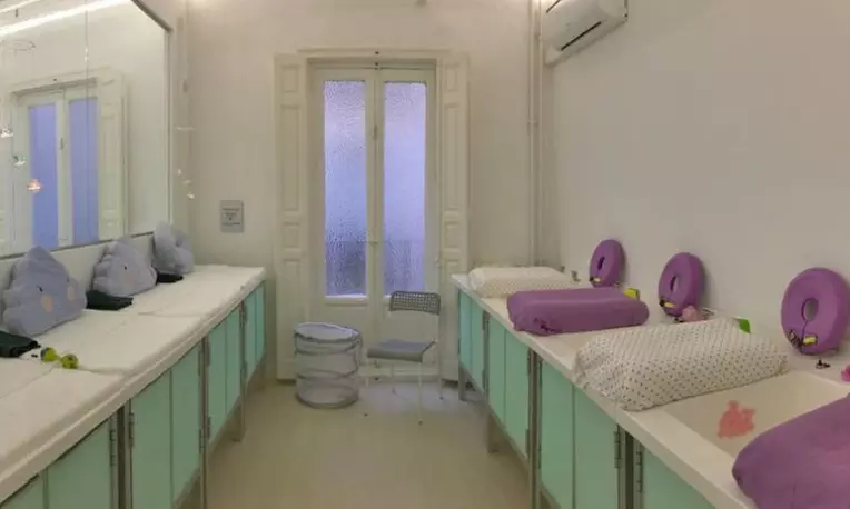 Spa para bebé con sesión de hidroterapia y opción a masaje