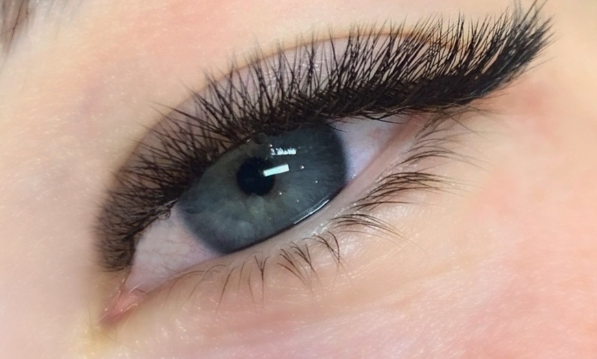 Image 2: Rabatt auf Wimpernverlängerungen bei MS Lashes & Brows