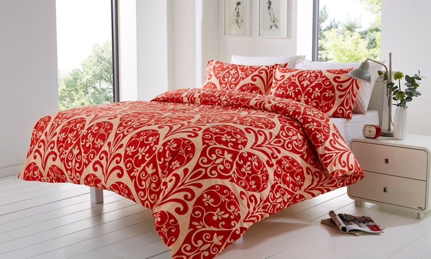 Image 4: Chloe Duvet Cover Set 