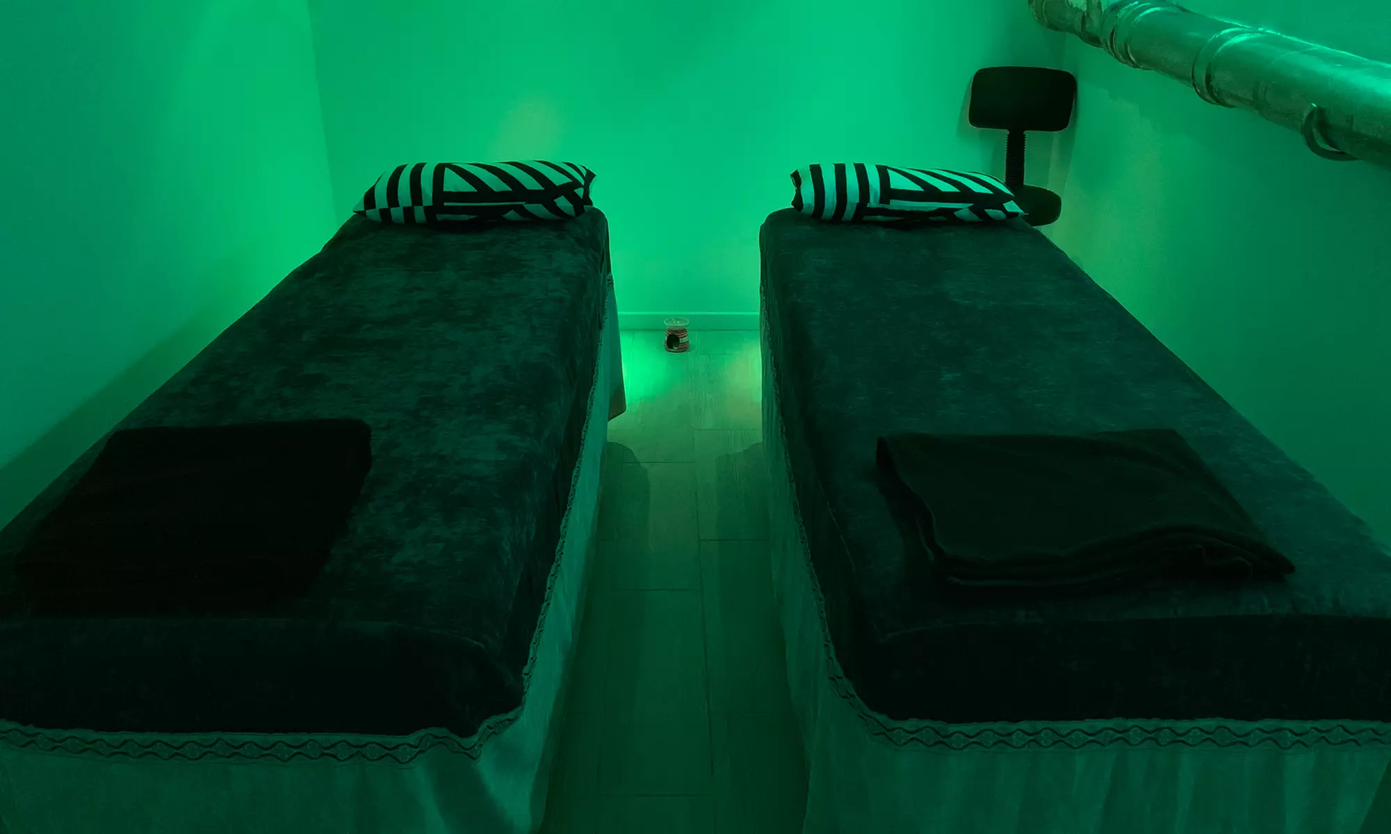 Jusqu'à 34% de remise sur Massage - Personnalisé chez Ivanka Institut & Spa